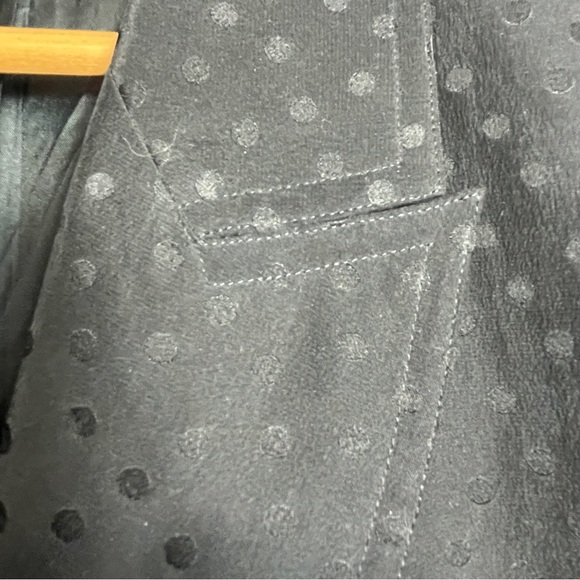 SILK Dotted Blazer - Picture 7 of 13